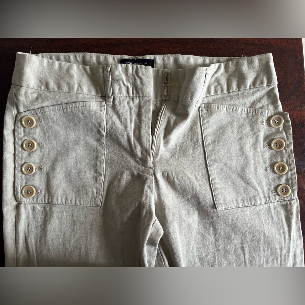 BCBG Light beige cotton slacks